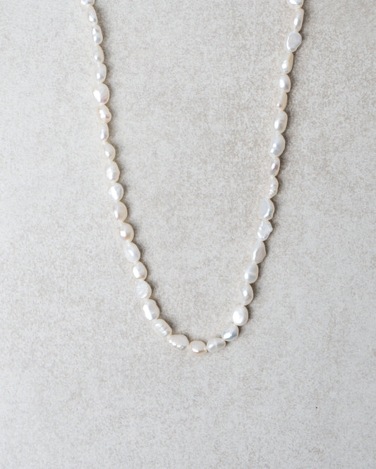 Pebble Droplet Pearl Necklace